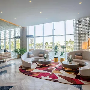 Hotel Radisson Damac Hills, Dubai